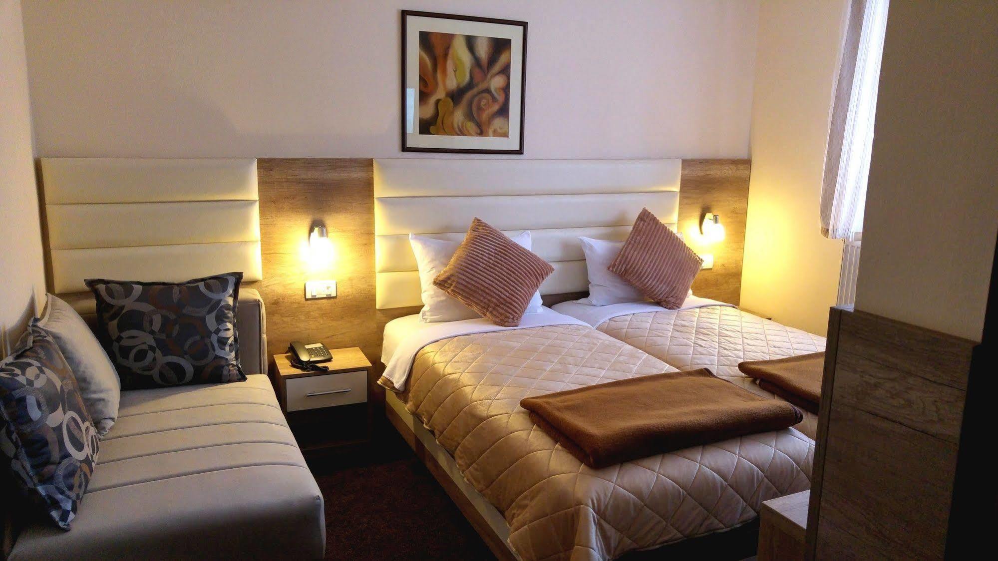 Hotel Cile Колашин Экстерьер фото