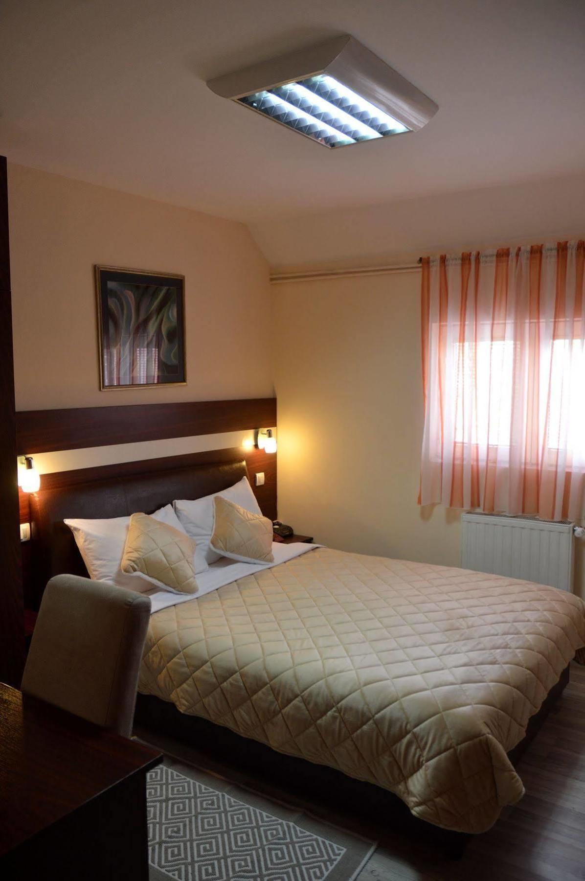 Hotel Cile Колашин Экстерьер фото